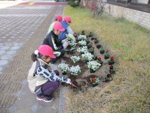 城址公園花植え写真