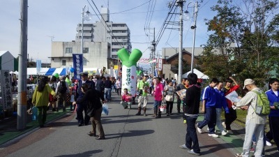 会場道路の様子