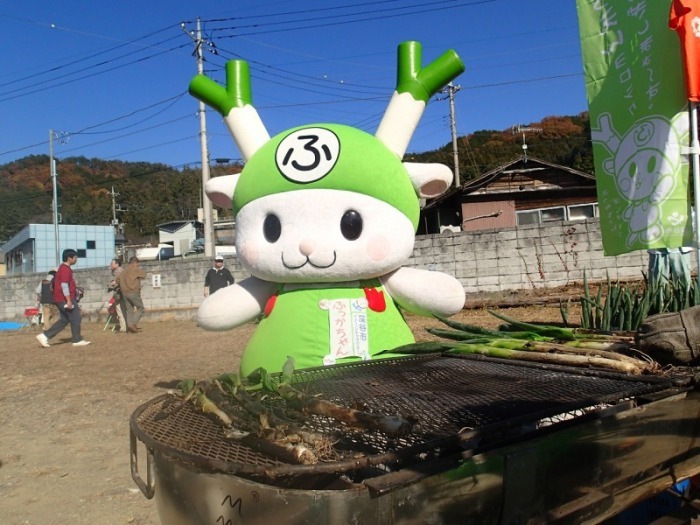 ふっかちゃんと深谷ねぎ焼き