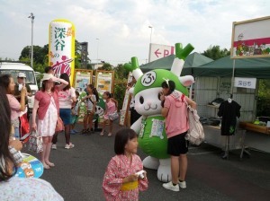 嬉しそうなふっかちゃんと皆