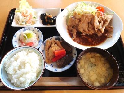 生姜が食欲をそそる生姜焼き定食