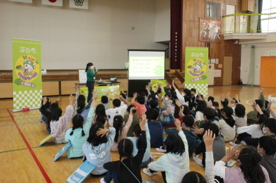 ねぎらいの日授業（岡部小学校）