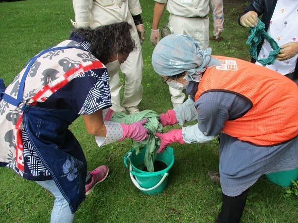 よく絞って酸化させる