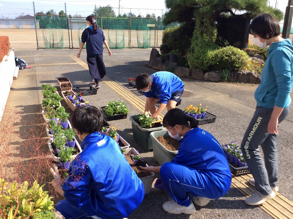 豊里中学校