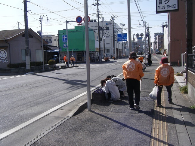 駅通りプランターボランティア活動