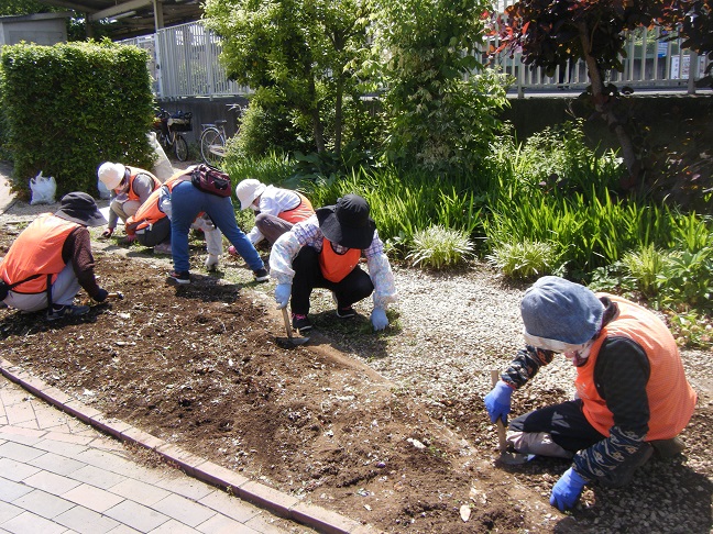 ステイションガーデン整地作業