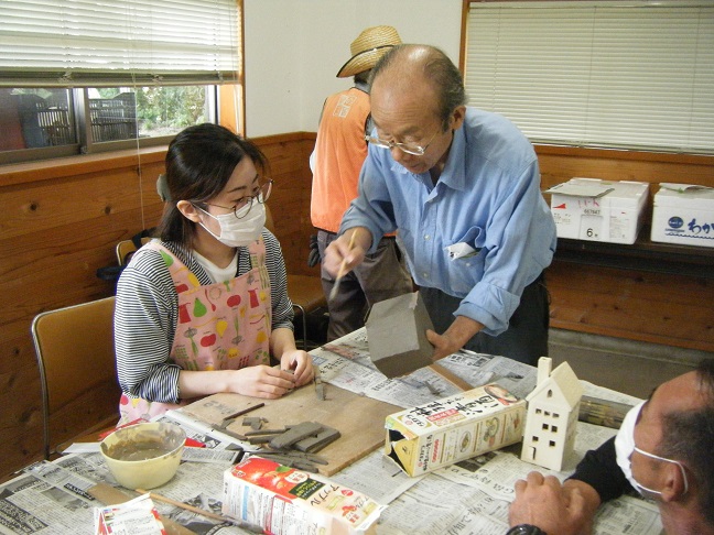 テラコッタハウスを作って『あかり展』に参加しよう