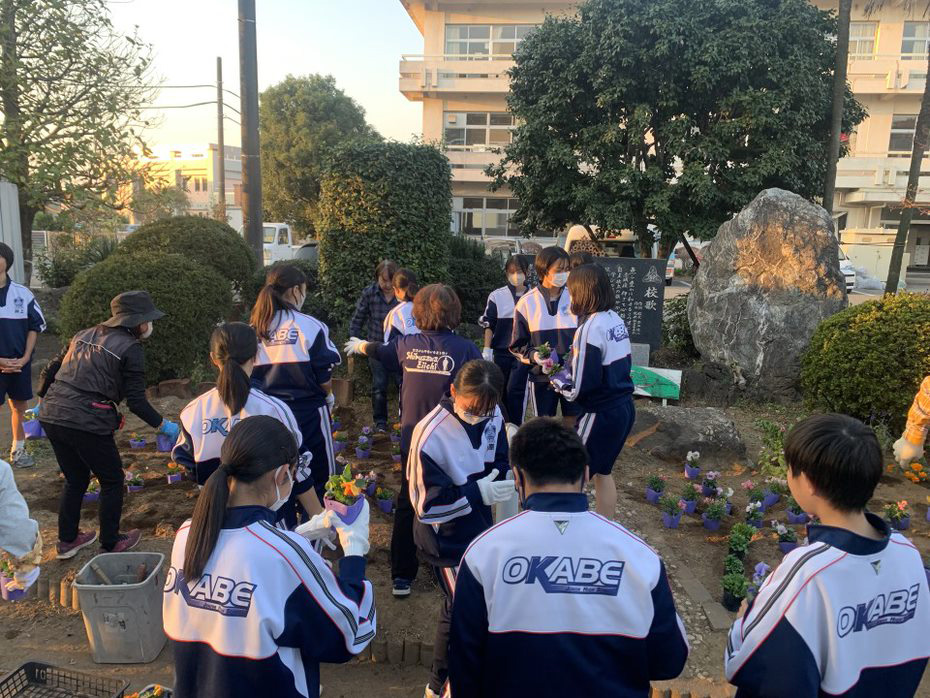 岡部中学校