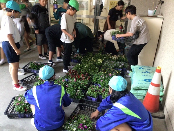 上柴東小学校