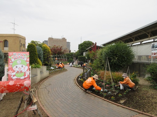 ステイションガーデン除草活動