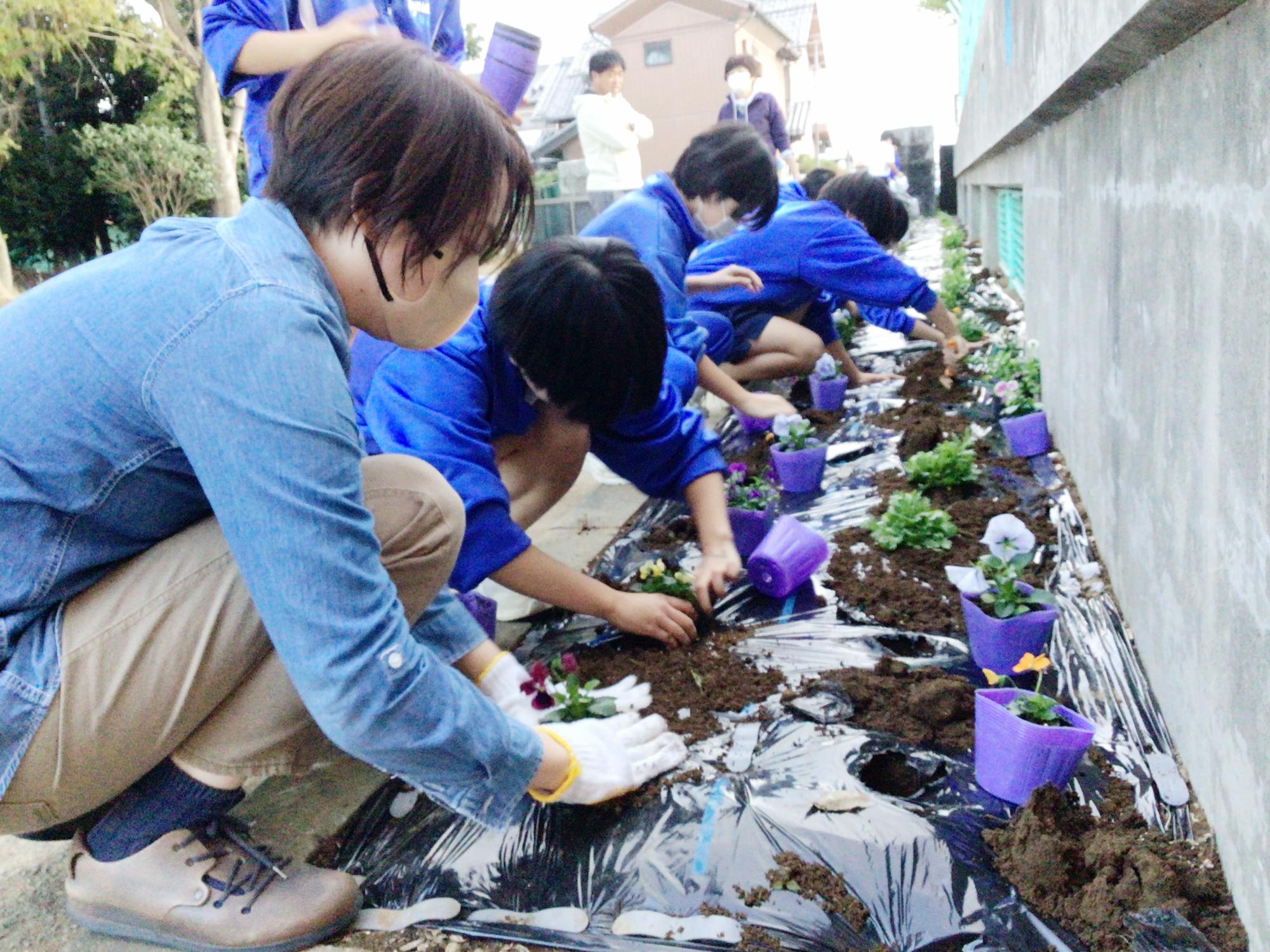 豊里中学校