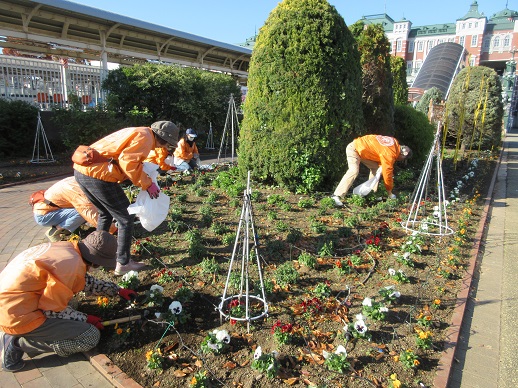 ステイションガーデン除草作業