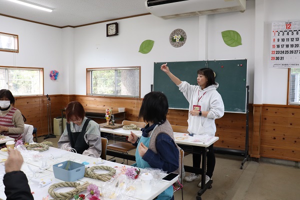 しめ縄リース