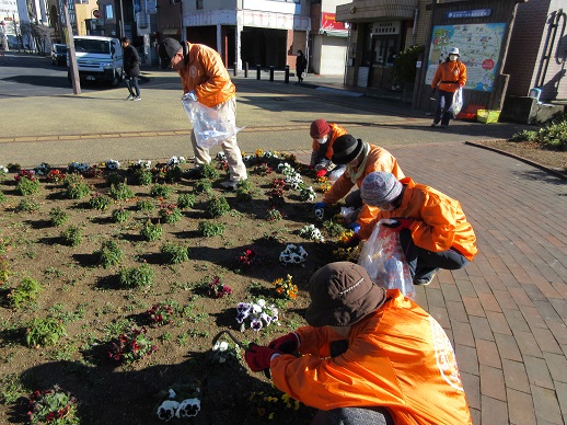 ステイションガーデン除草作業