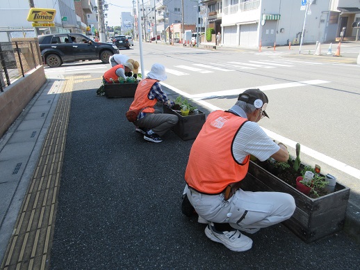 駅通り植栽