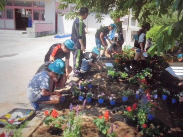 花園小学校