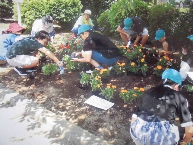 花園小学校