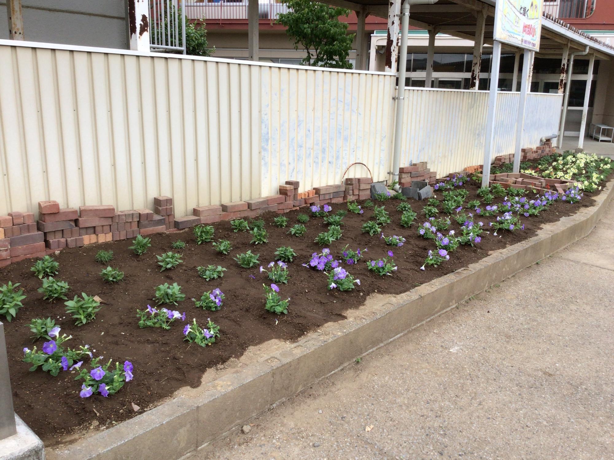 岡部小学校
