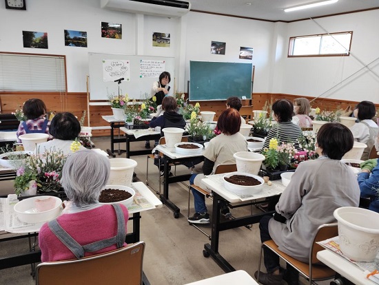 春まで楽しめる寄せ植え教室