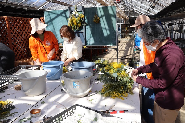 春まつりミモザのリースづくり
