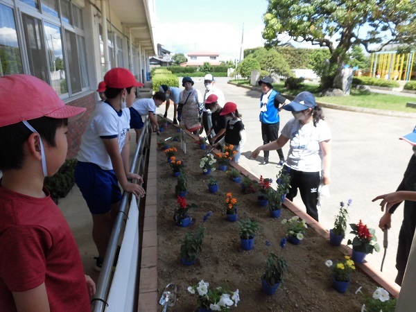 明戸小学校