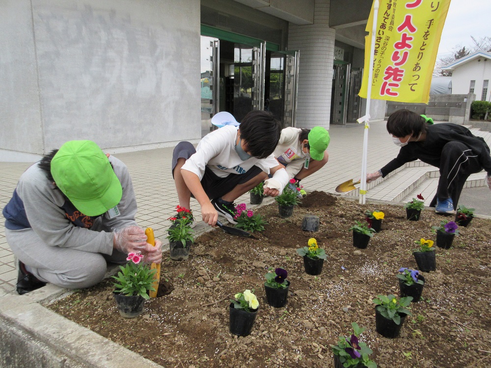 深谷西小学校