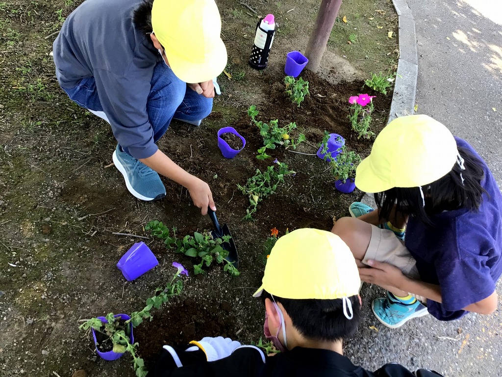 深谷西小学校