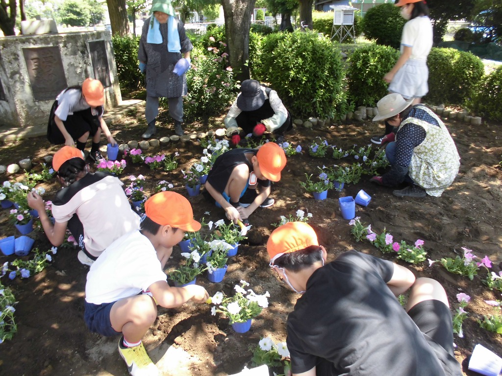 花園小学校