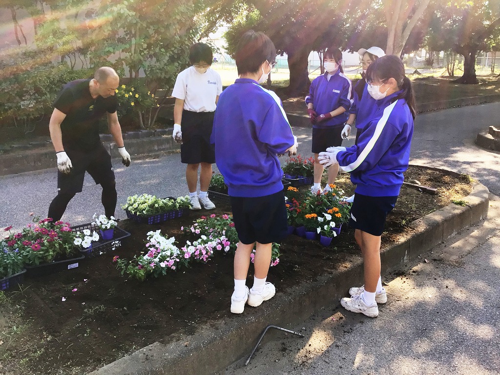 上柴中学校