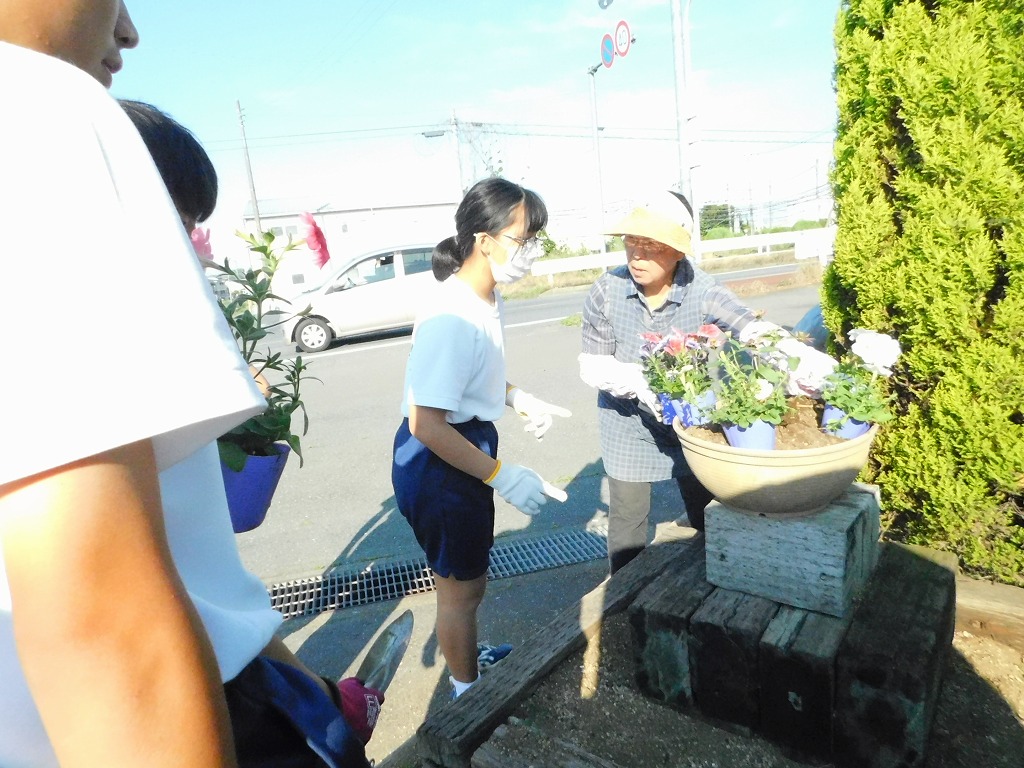 川本中学校