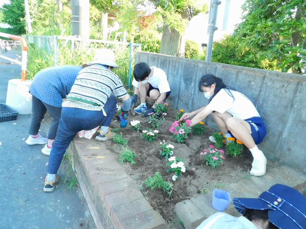 川本中学校