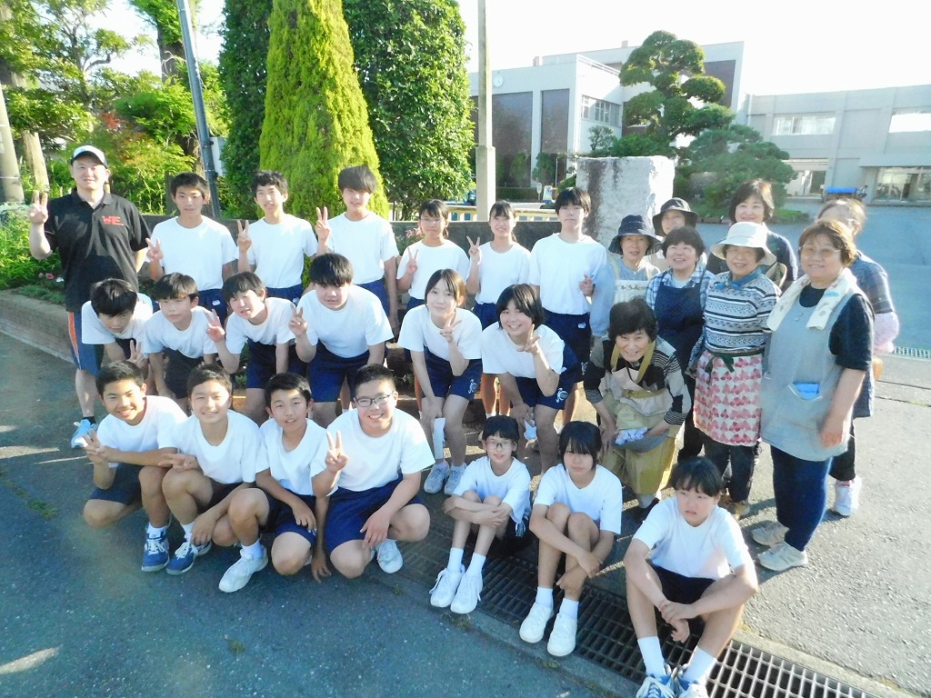 川本中学校