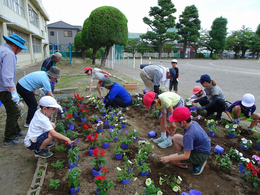 大寄小学校