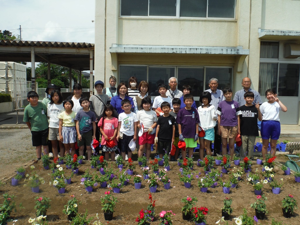 大寄小学校