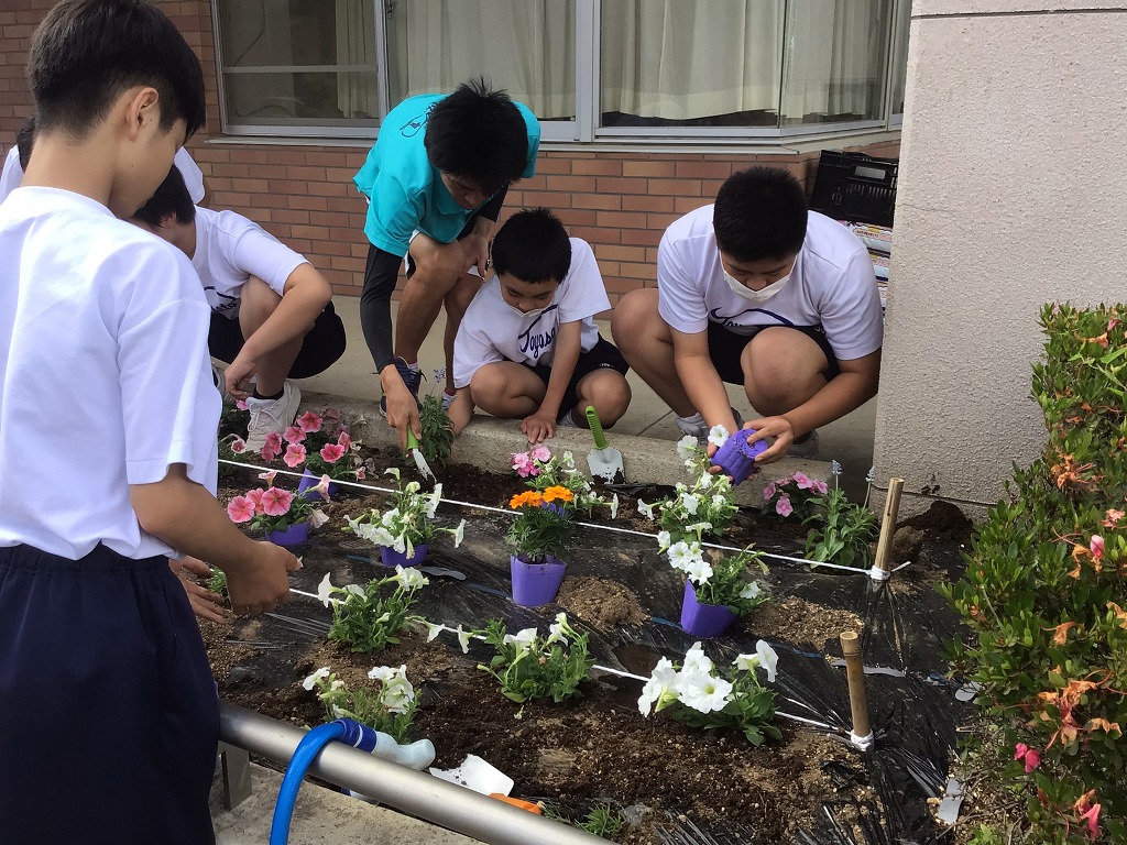 豊里中学校