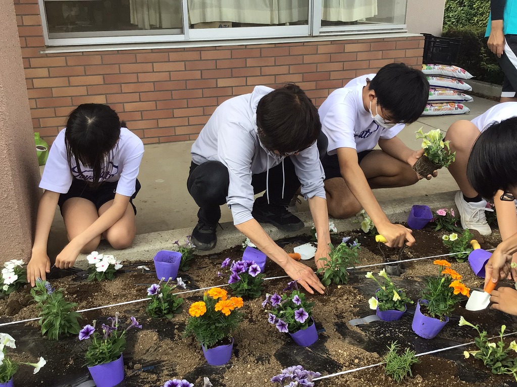 豊里中学校