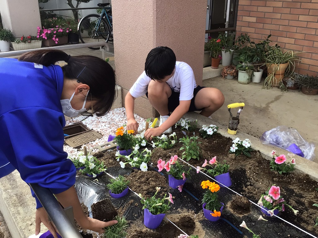 豊里中学校