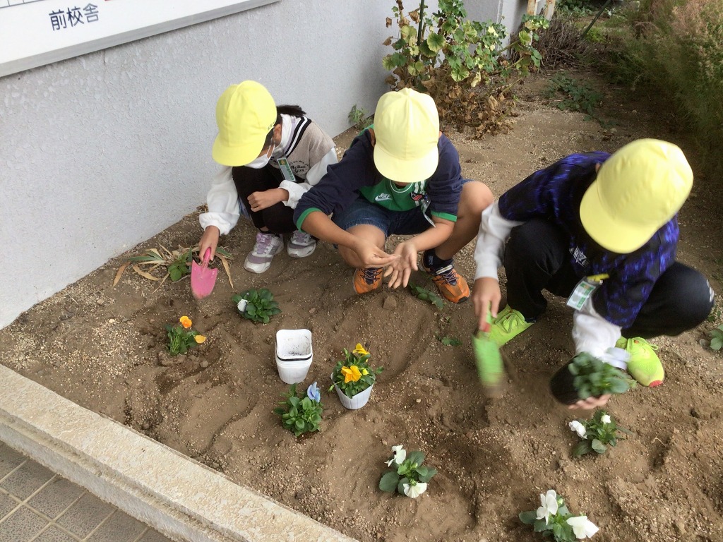 深谷西小学校