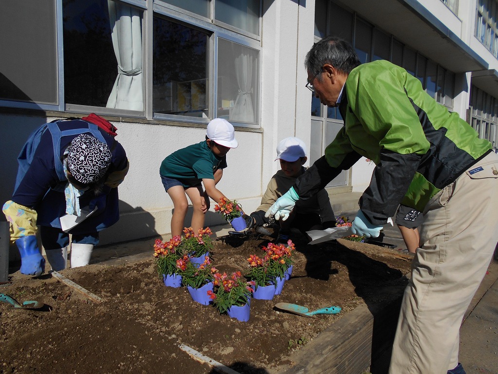 明戸小学校