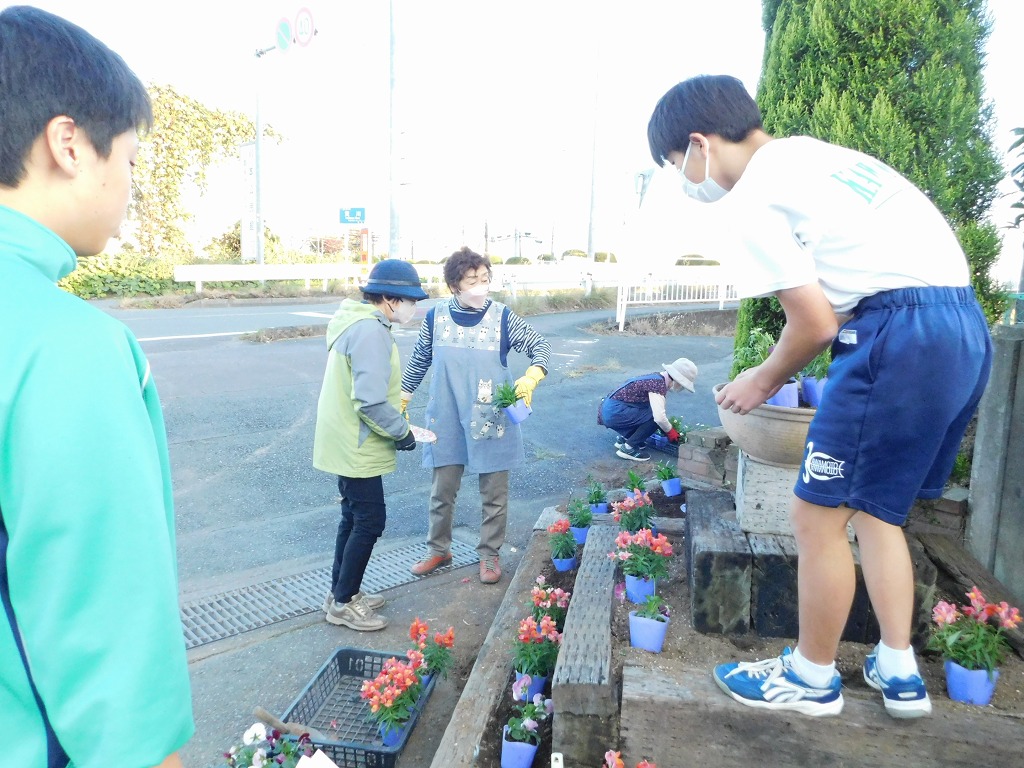 川本中学校