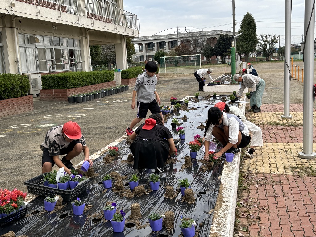 八基小学校