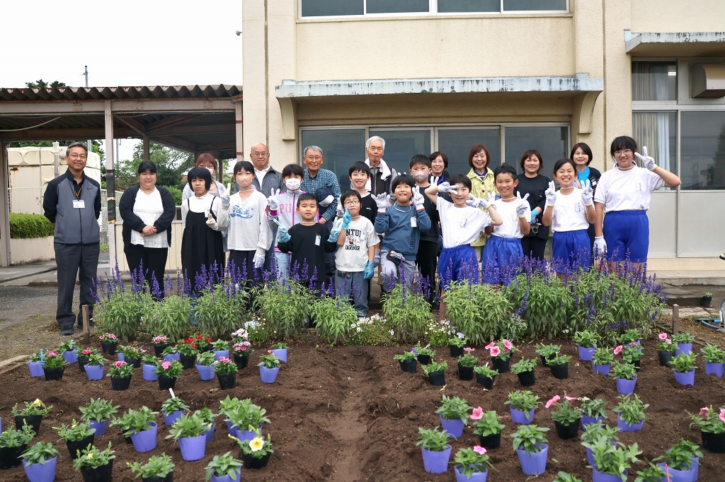 大寄小学校