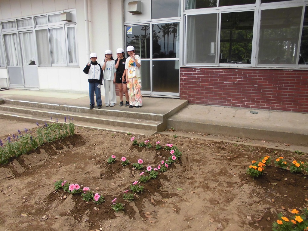本郷小学校