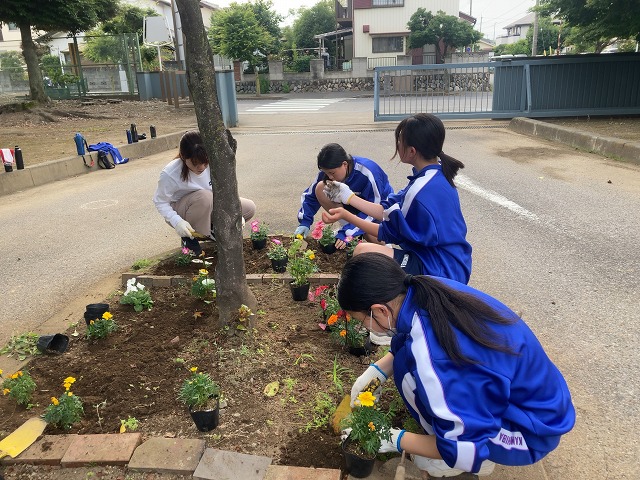 上柴中学校