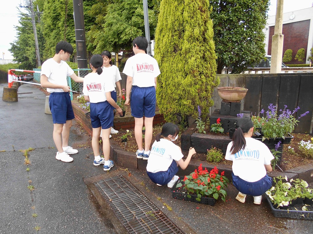 川本中学校