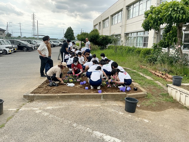 深谷中学校