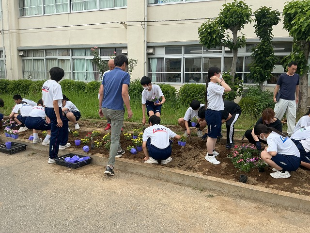 深谷中学校