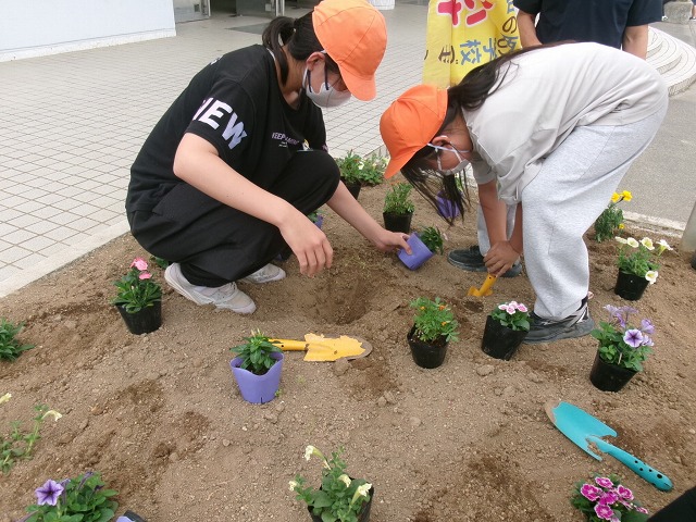 深谷西小学校