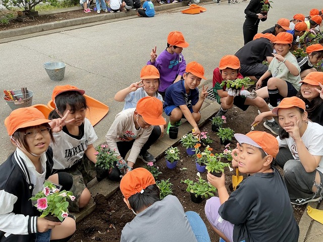 深谷小学校