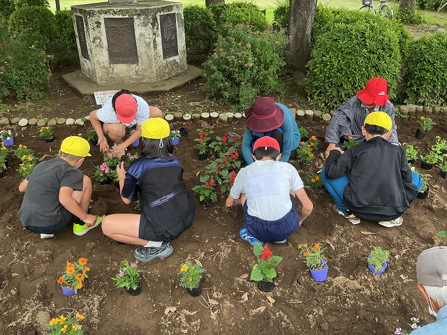 花園小学校